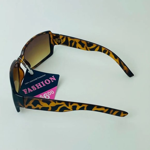 SG00718 Fashion Sunglasses For Women Rectangular, 100% UVA-UVB Protection Brown - Picture 3 of 7